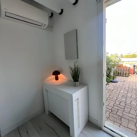 La Maisonnette Des Copains *